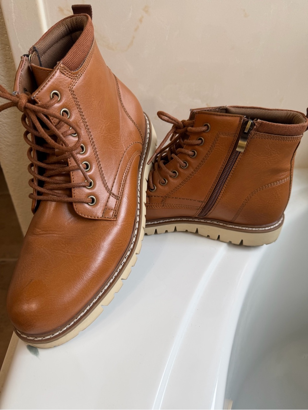 Steve Madden Men's Tan Lace-Up Chukka Boots size 10.5